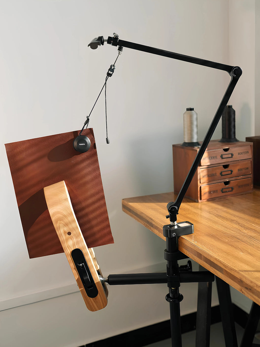 MAXITA Adjustable Leathercraft Clamp Arm
